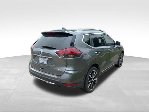 Used 2019 Nissan Rogue SL FWD image 3