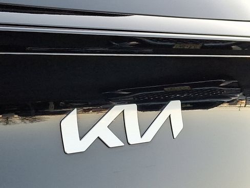 Used 2023 Kia Sportage EX image 30