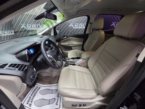 Used 2016 Ford C-MAX Energi SEL w/ Equipment Group 302A image 18