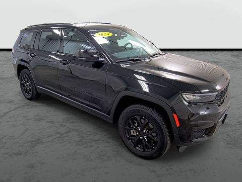 Used 2024 Jeep Grand Cherokee L Laredo AWD/4WD image 5