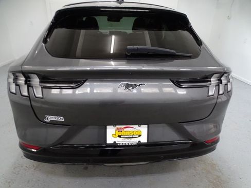 Used 2021 Ford Mustang Mach-E Premium AWD/4WD image 19