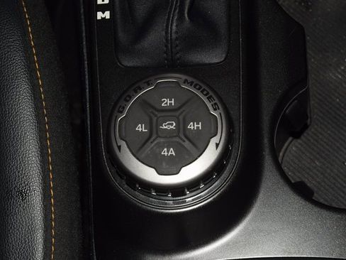 Used 2022 Ford Bronco Badlands image 29