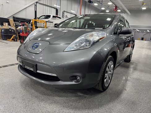 Used 2017 Nissan Leaf S w/ Charge Package image 29