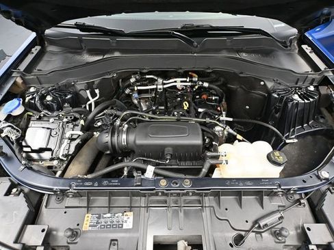Used 2022 Ford Explorer XLT w/ Equipment Group 202A image 59