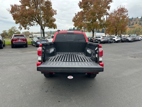 Certified 2023 Toyota Tacoma TRD Sport image 12