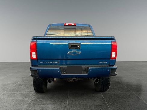 Used 2017 Chevrolet Silverado 1500 LTZ Z71 w/ LTZ Plus Package image 6