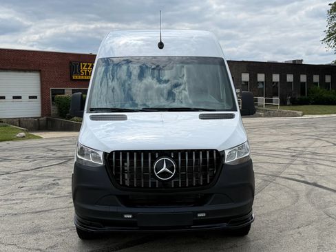 Used 2020 Mercedes-Benz Sprinter 2500 w/ Comfort Plus Package image 2
