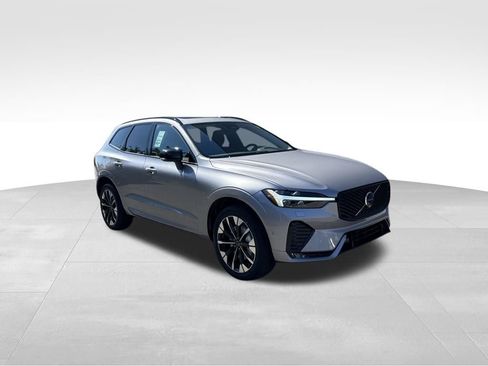 New 2026 Volvo XC60 B5 Plus w/ Climate Package image 7