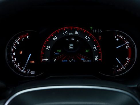 Used 2023 Toyota RAV4 XLE Premium image 15