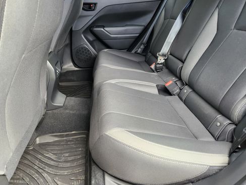 Used 2025 Subaru Crosstrek 2.0i Premium image 10