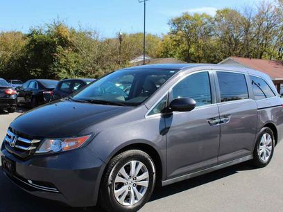 Used 2017 Honda Odyssey SE