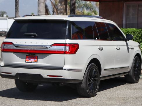 Used 2020 Lincoln Navigator Reserve w/ Equipment Group 208A Reserve AWD/4WD image 12