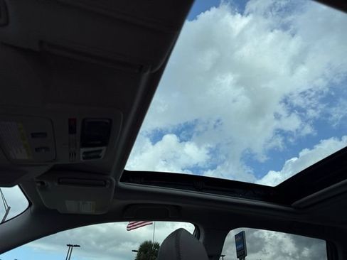 Used 2016 Subaru Forester 2.5i Limited AWD/4WD image 23