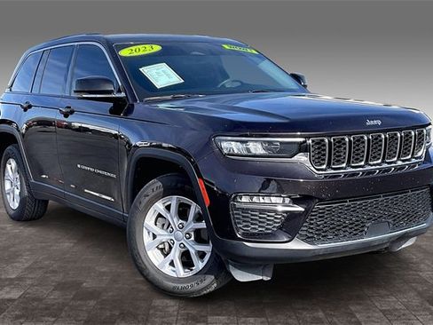 Used 2023 Jeep Grand Cherokee Limited image 11