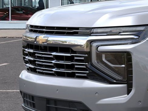 New 2026 Chevrolet Suburban Premier image 23