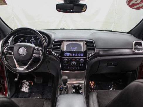 Used 2019 Jeep Grand Cherokee Altitude AWD/4WD image 26