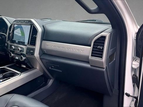 Used 2022 Ford F350 Platinum AWD/4WD image 13