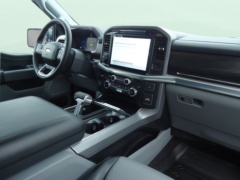 Used 2025 Ford F150 Lariat w/ Bed Utility Package AWD/4WD image 33
