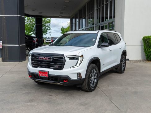 New 2026 GMC Acadia AT4 AWD/4WD image 3