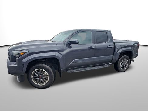 Used 2024 Toyota Tacoma TRD Sport image 2