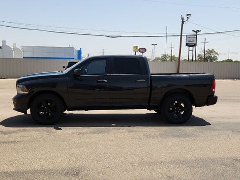Used 2015 RAM 1500 Express AWD/4WD image 2