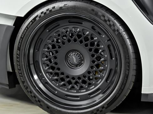 Used 2024 Porsche 911 GT3 RS RWD image 12