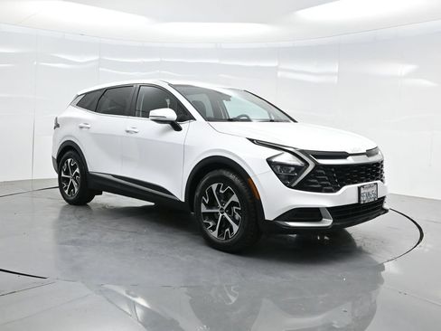 Used 2023 Kia Sportage EX image 31