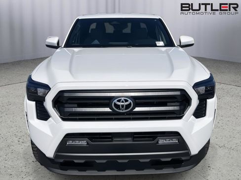 New 2026 Toyota Tacoma SR5 RWD image 8