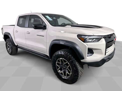New 2026 Chevrolet Colorado ZR2 w/ Technology Package image 37