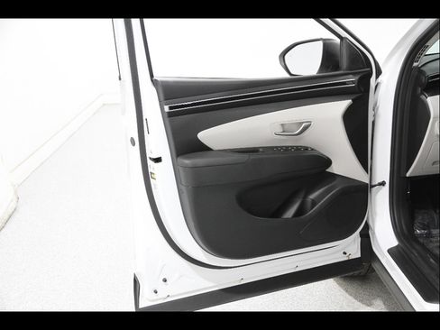 Used 2023 Hyundai Tucson SEL image 4