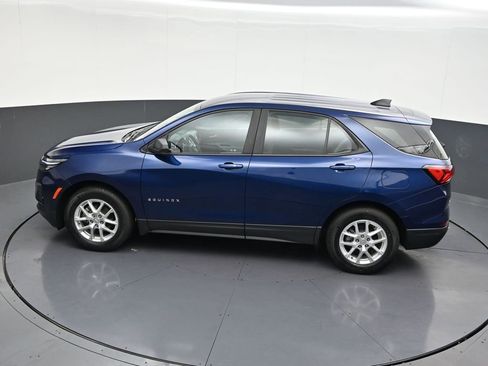 Used 2023 Chevrolet Equinox LS FWD image 16