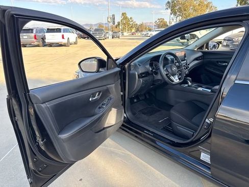 Used 2025 Nissan Sentra SV w/ All-Weather Package image 28