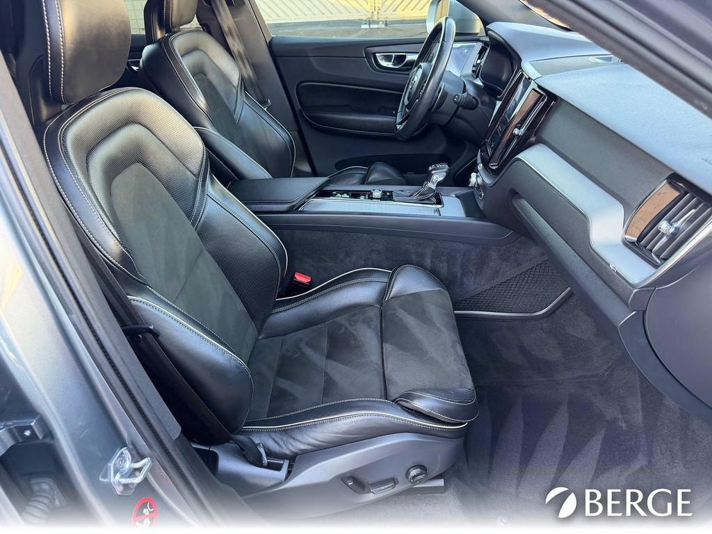 Used 2018 Volvo XC60 T6 R-Design w/ Convenience Package AWD/4WD image 31