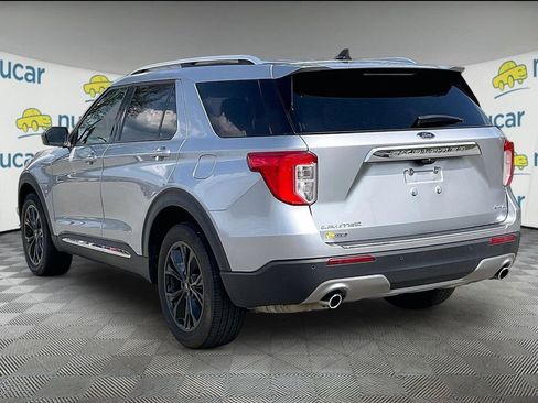 Used 2023 Ford Explorer Limited AWD/4WD image 4
