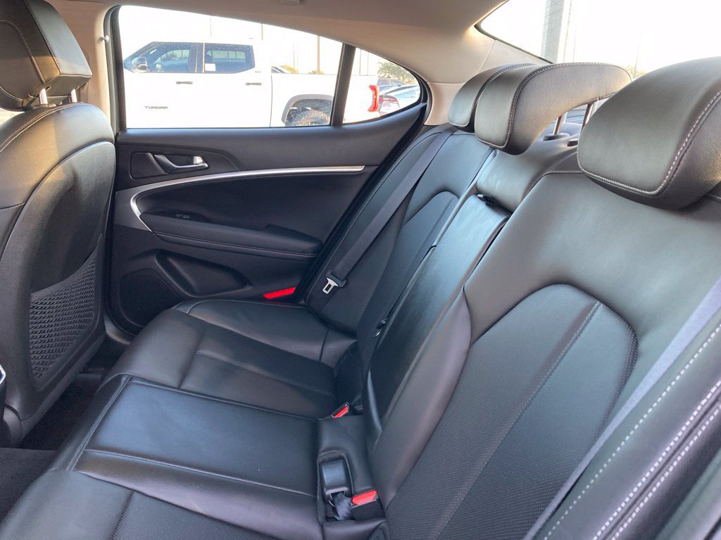 Used 2026 Genesis G70 2.5T RWD image 10