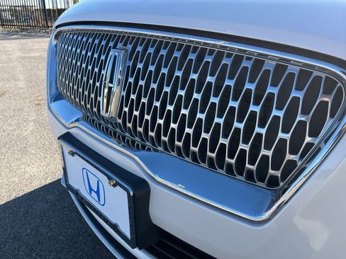 Used 2019 Lincoln MKC Reserve image 15