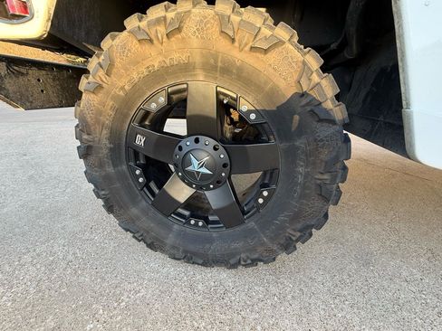 Used 2001 HUMMER H1 4-Door Hard Top image 25