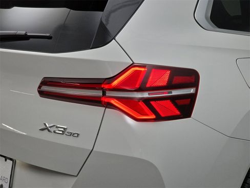 New 2026 BMW X3 xDrive30 w/ Premium Package image 32