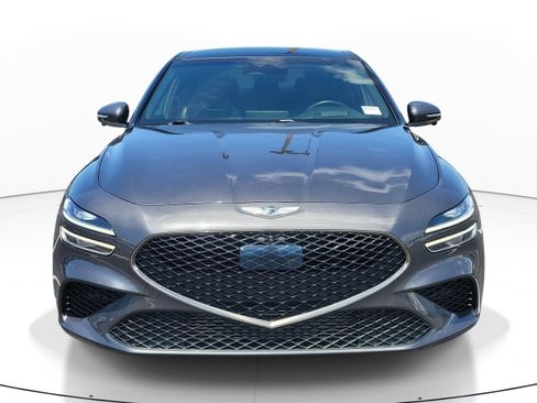 Used 2022 Genesis G70 3.3T RWD image 2