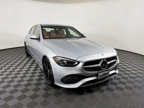 Used 2022 Mercedes-Benz C 300 4MATIC Sedan image 5