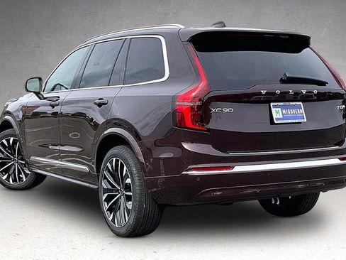 New 2026 Volvo XC90 T8 Plus w/ Protection Package Premier AWD/4WD image 3