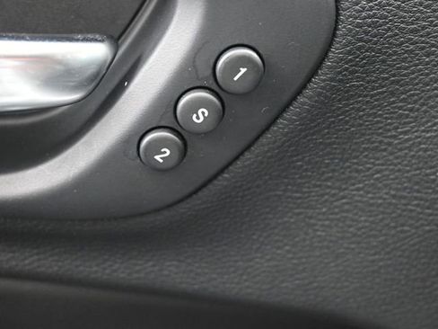 Used 2019 Jeep Cherokee Trailhawk image 21