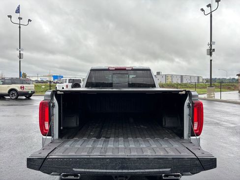 Used 2024 GMC Sierra 1500 AT4 w/ AT4 Premium Package AWD/4WD image 26