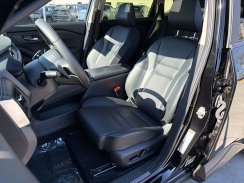 Certified 2024 Nissan Rogue SV w/ SV Premium Package image 33