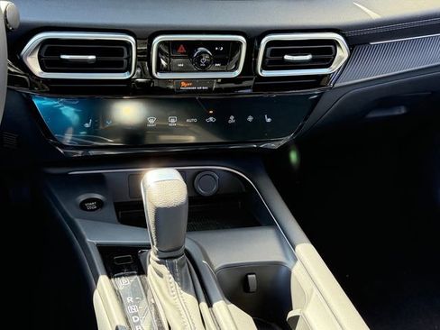 New 2026 Nissan Sentra SV w/ SV Convenience Package FWD image 18