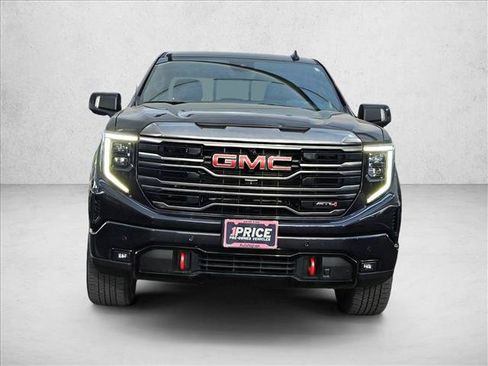 Used 2023 GMC Sierra 1500 AT4 w/ AT4 Premium Package AWD/4WD image 2