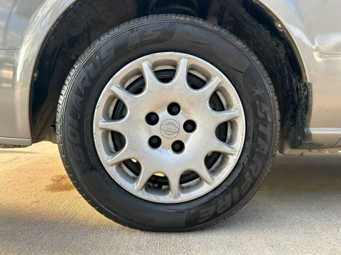Used 1999 Nissan Maxima SE FWD image 24