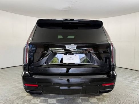 Certified 2026 Cadillac Escalade Platinum Sport AWD/4WD image 8