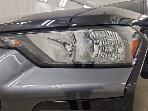 Certified 2023 Chevrolet Colorado LT w/ LT Convenience Package II image 38