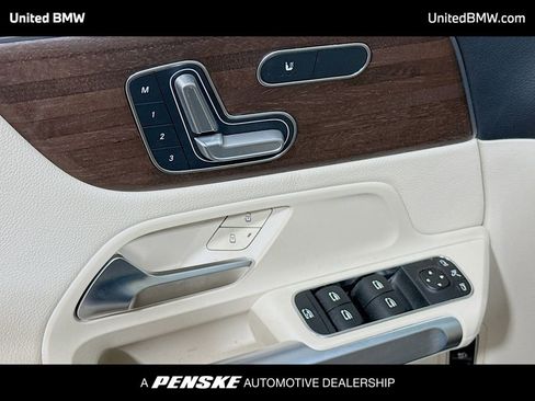 Used 2023 Mercedes-Benz GLB 250 GLB 250 image 3